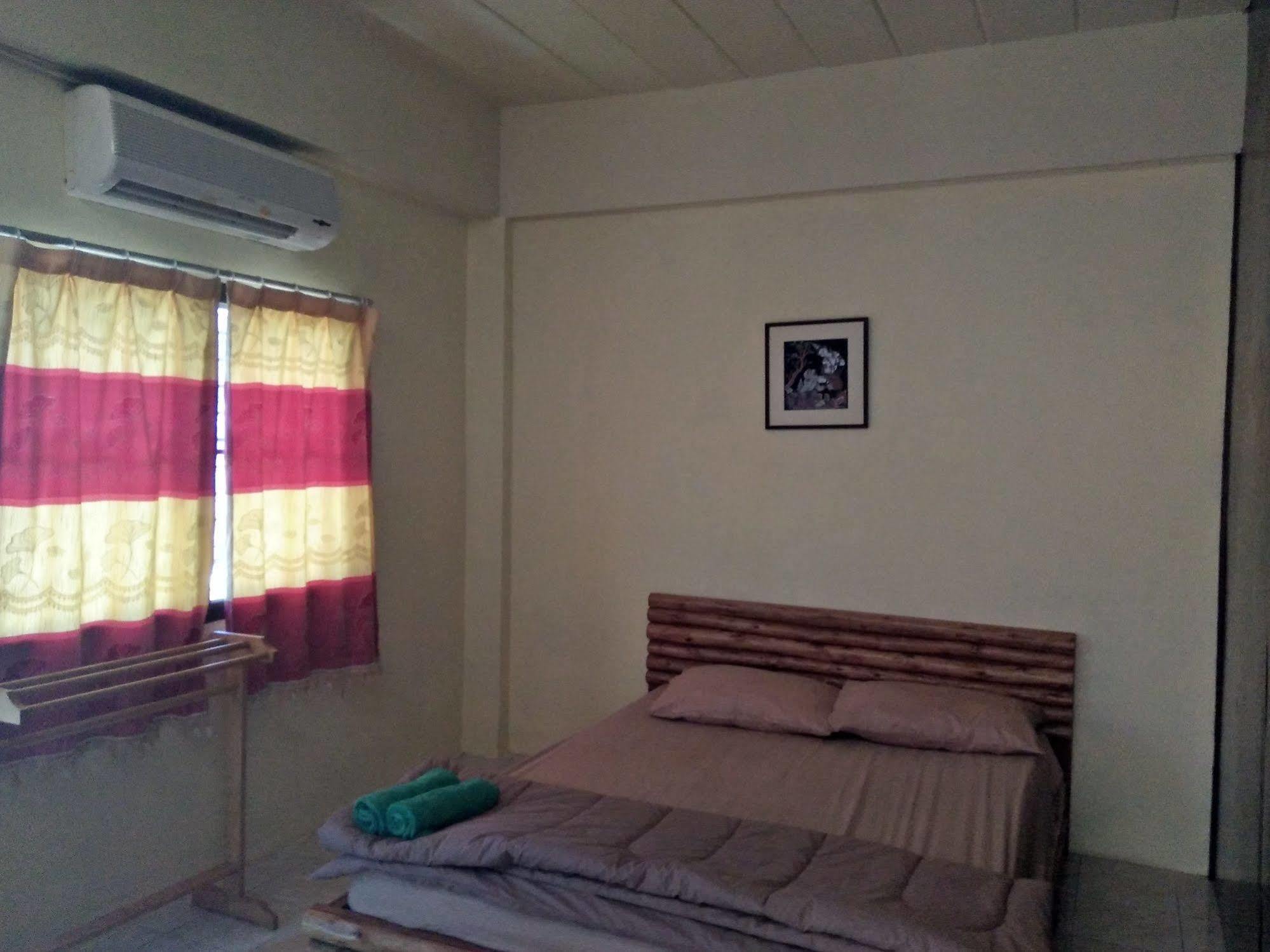 بيت شباب Lanta House (Adults Only) Ko Lanta المظهر الخارجي الصورة