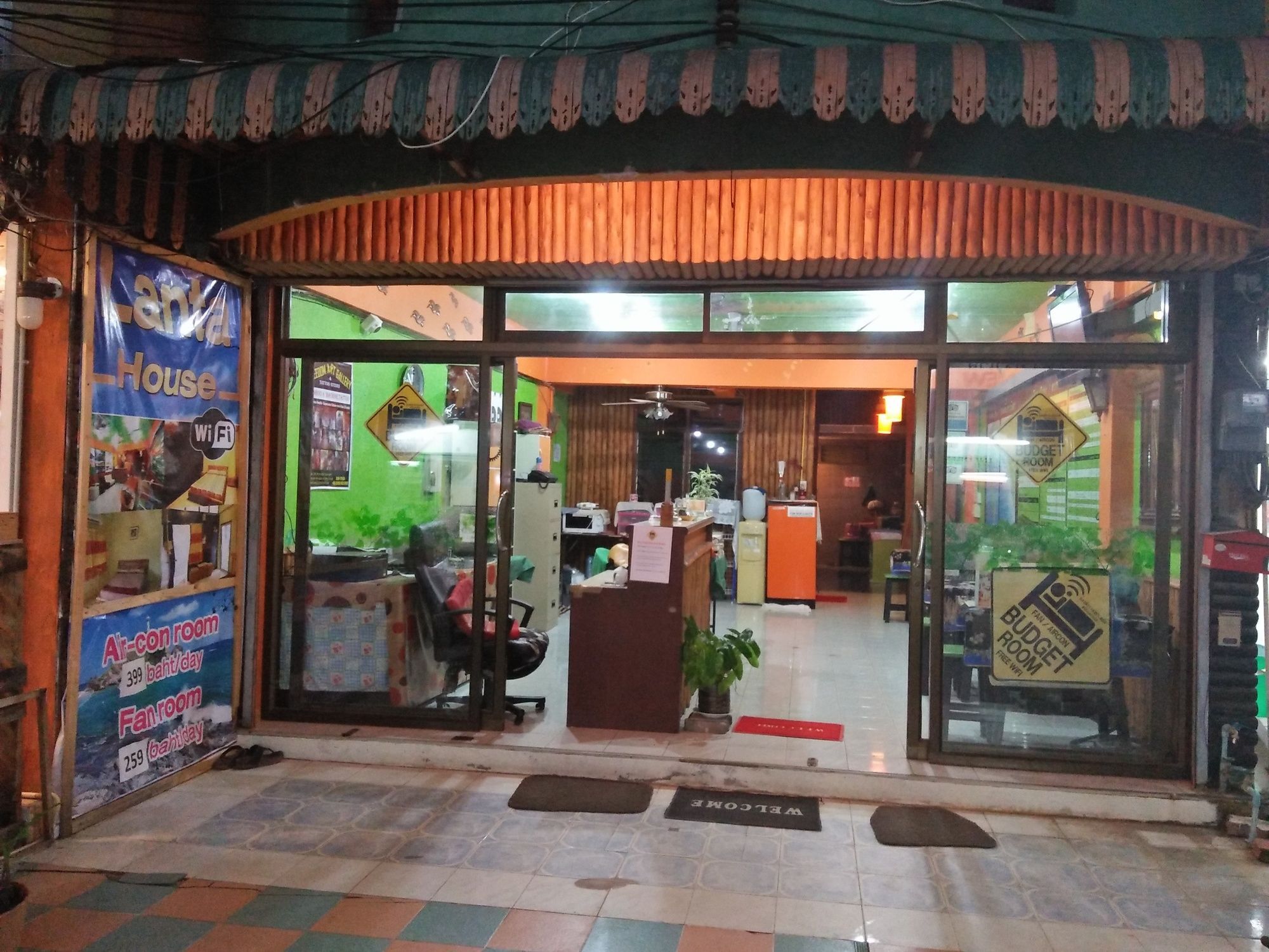 بيت شباب Lanta House (Adults Only) Ko Lanta المظهر الخارجي الصورة